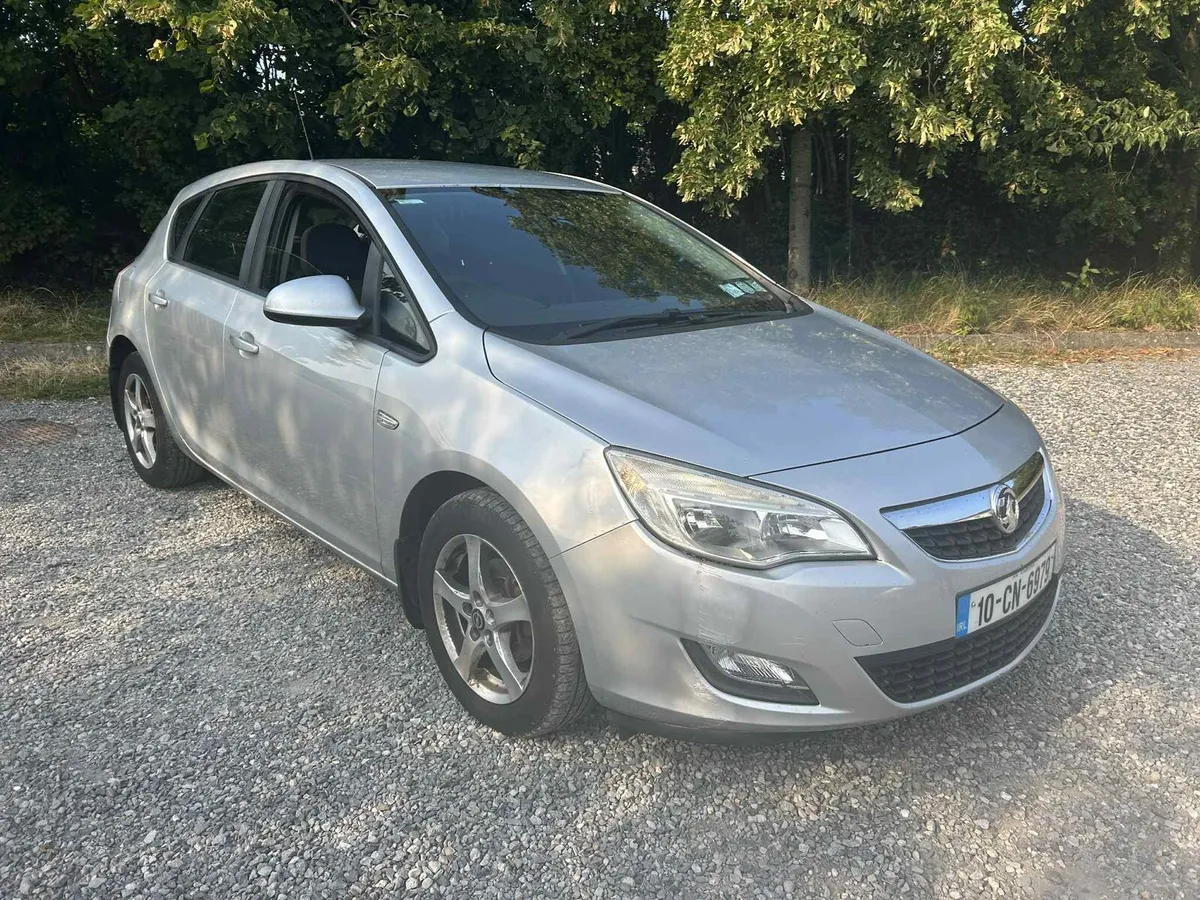 Vauxhall Astra 1.4 petrol - Image 3