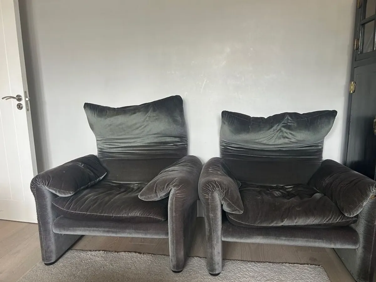 2 vintage Cassina Maralunga chairs in grey/green - Image 2