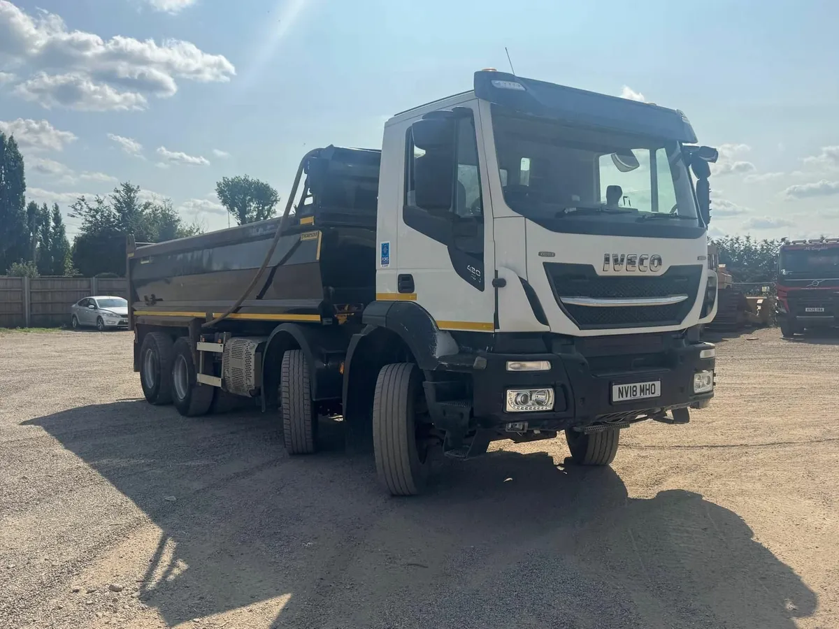 Iveco s way 2018 Tipper 8x4 - Image 1