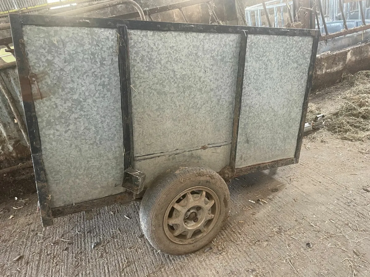 Trailer - Image 1