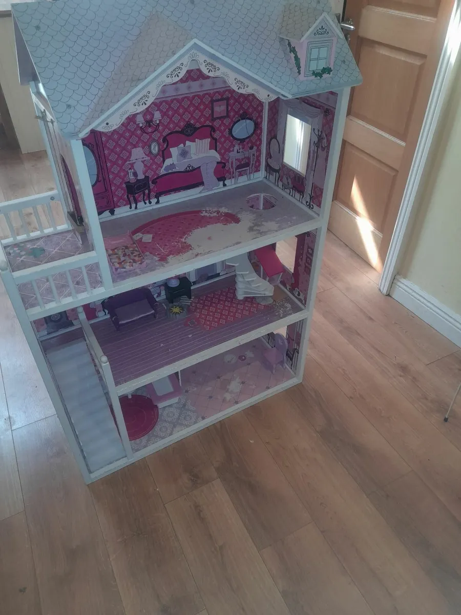 Doll House - Image 3