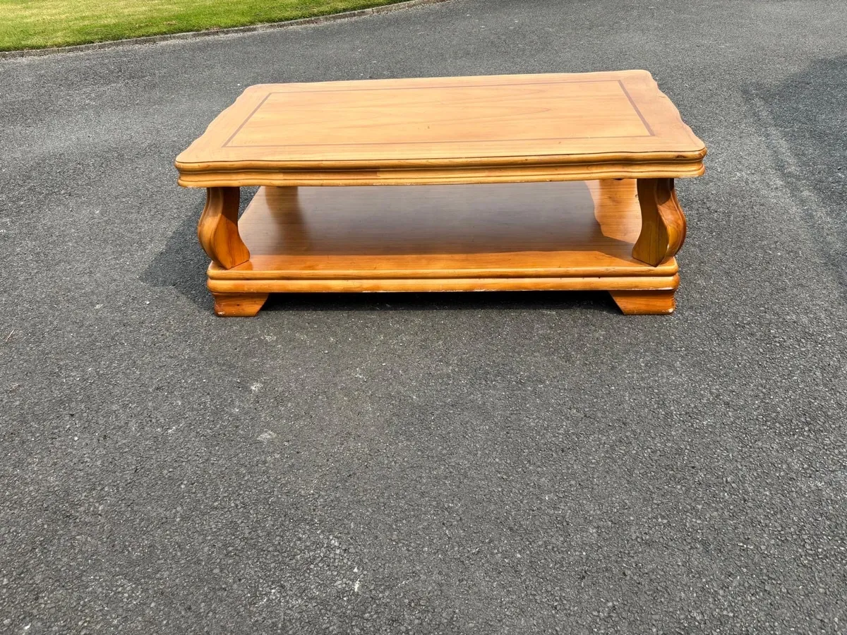 Coffee table - Image 1