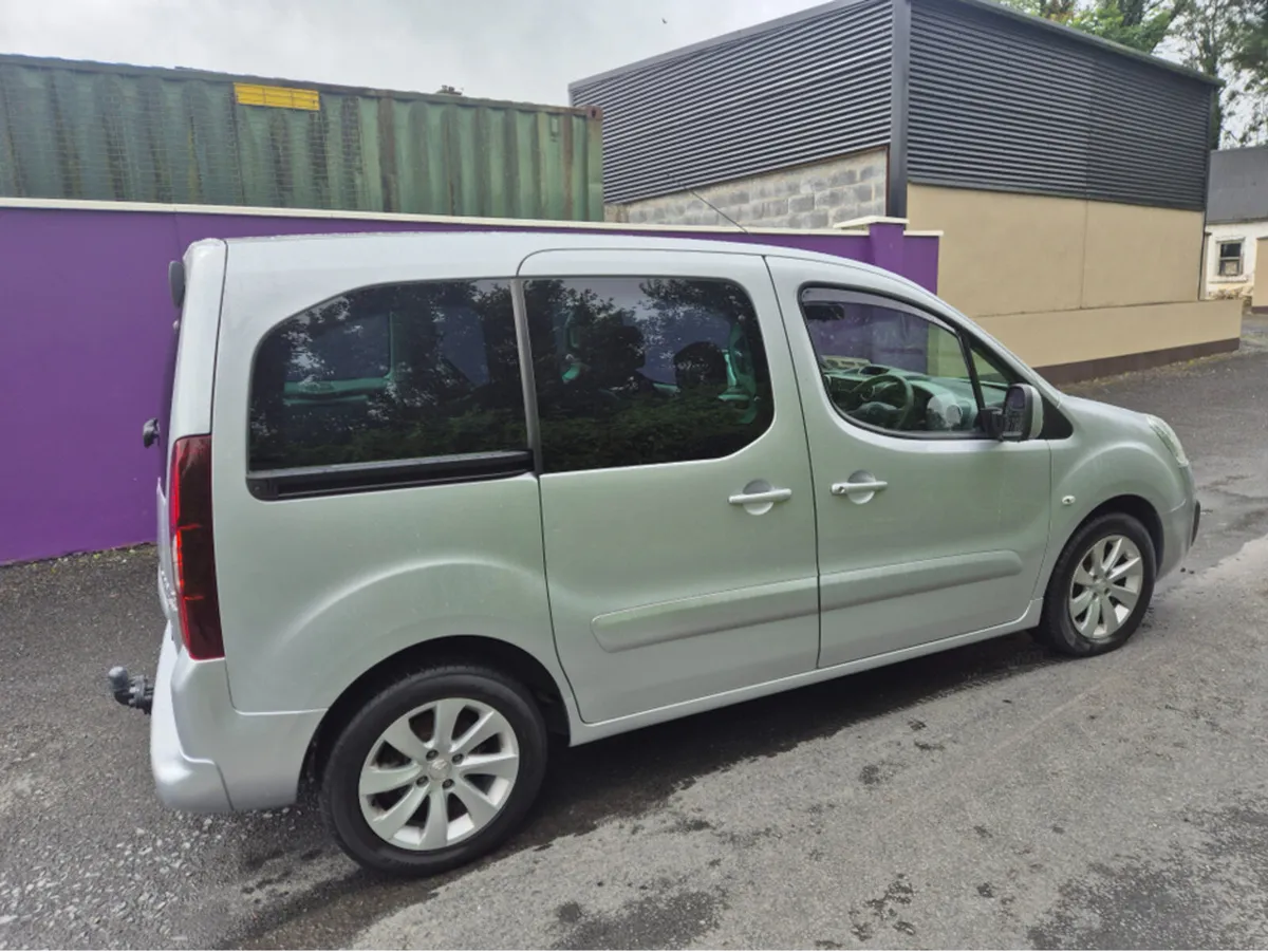 Peugeot Partner TEPEE 1.6 HDI 100 4DR - Image 2