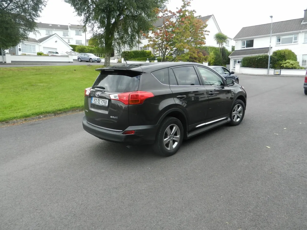 Toyota RAV4 2015 - Image 4