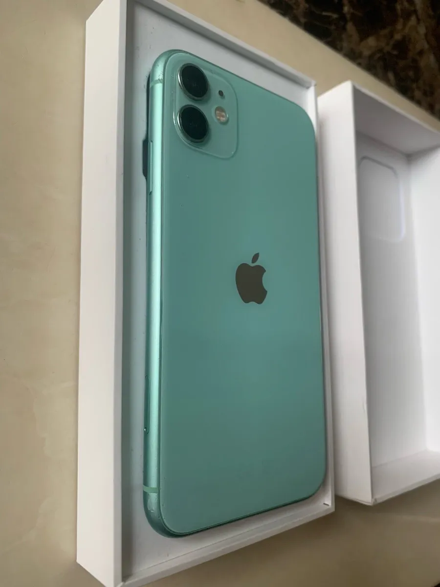 iPhone 11 256Gb Green - Image 3