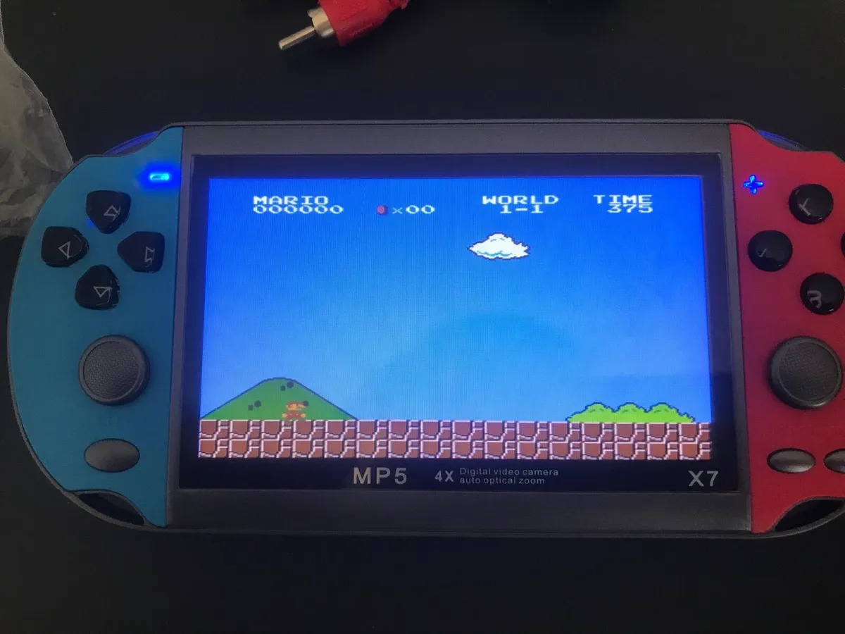 Game console - Image 2