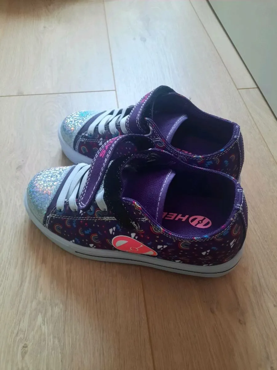 Heelys UK 13 - Image 1