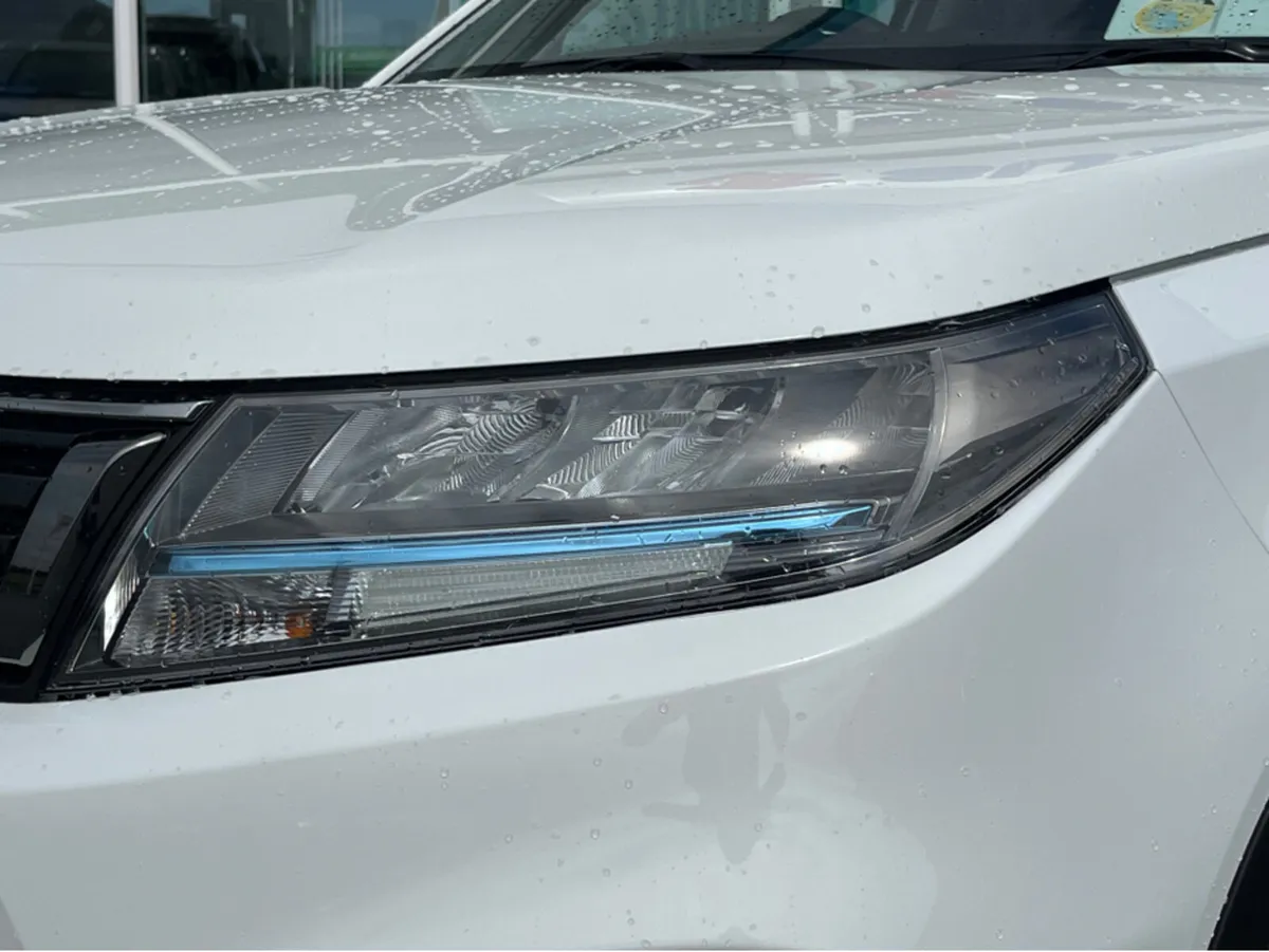 Suzuki Vitara 1.5 S1-HEV SZ-T AGS 5DR AUTO - Image 3