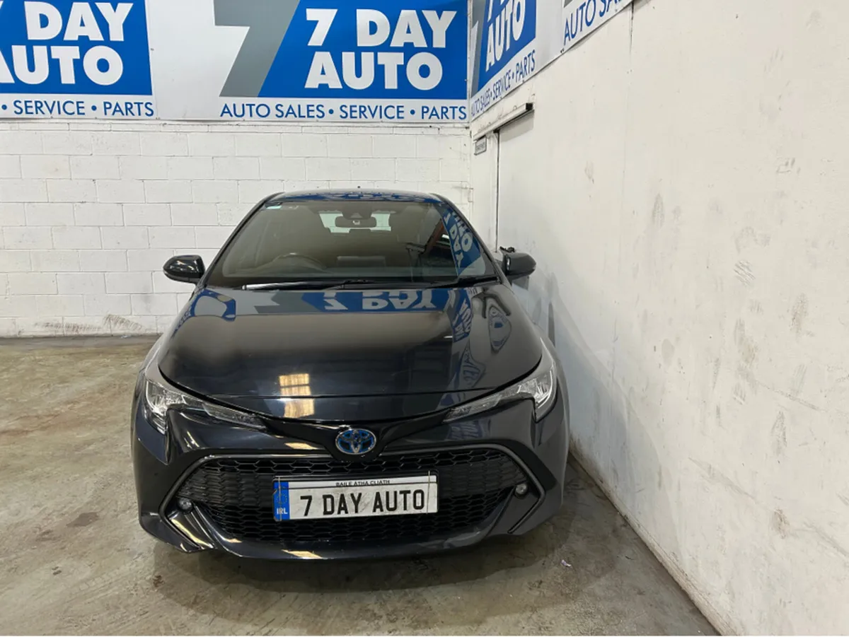 Toyota Corolla HYBRID LUNA H/B 4DR AUTO - Image 2
