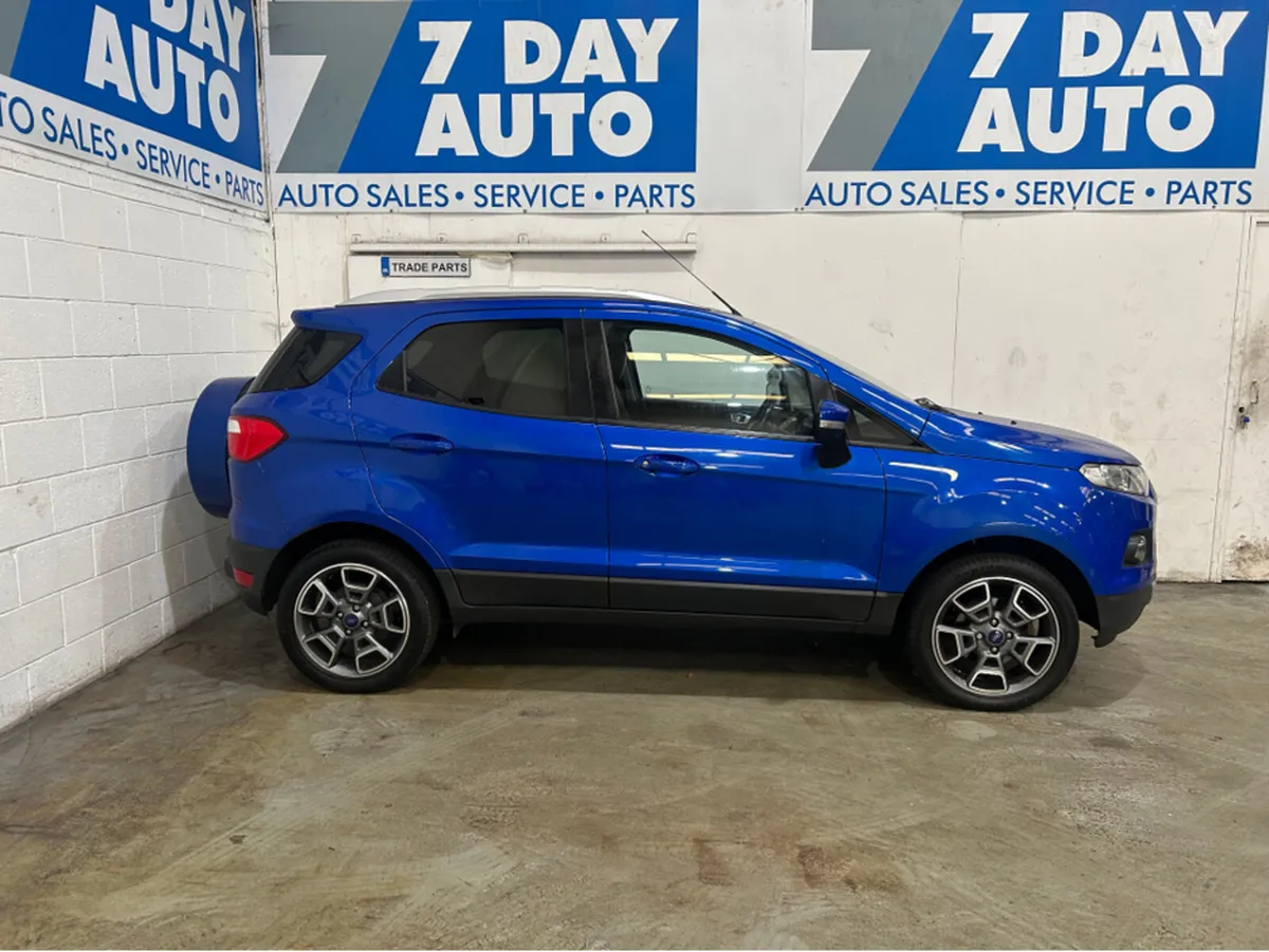 Ford EcoSport TITANIUM 1.0 125PS 5SPEED 4DR - Image 3