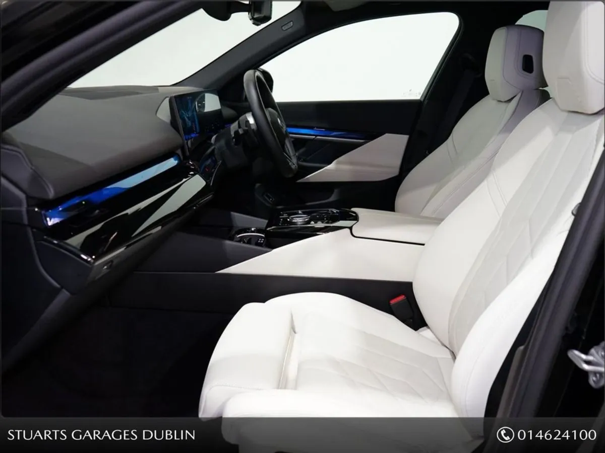 BMW 5 Series  tech AND Comfort Pack  530e M-sport - Image 3