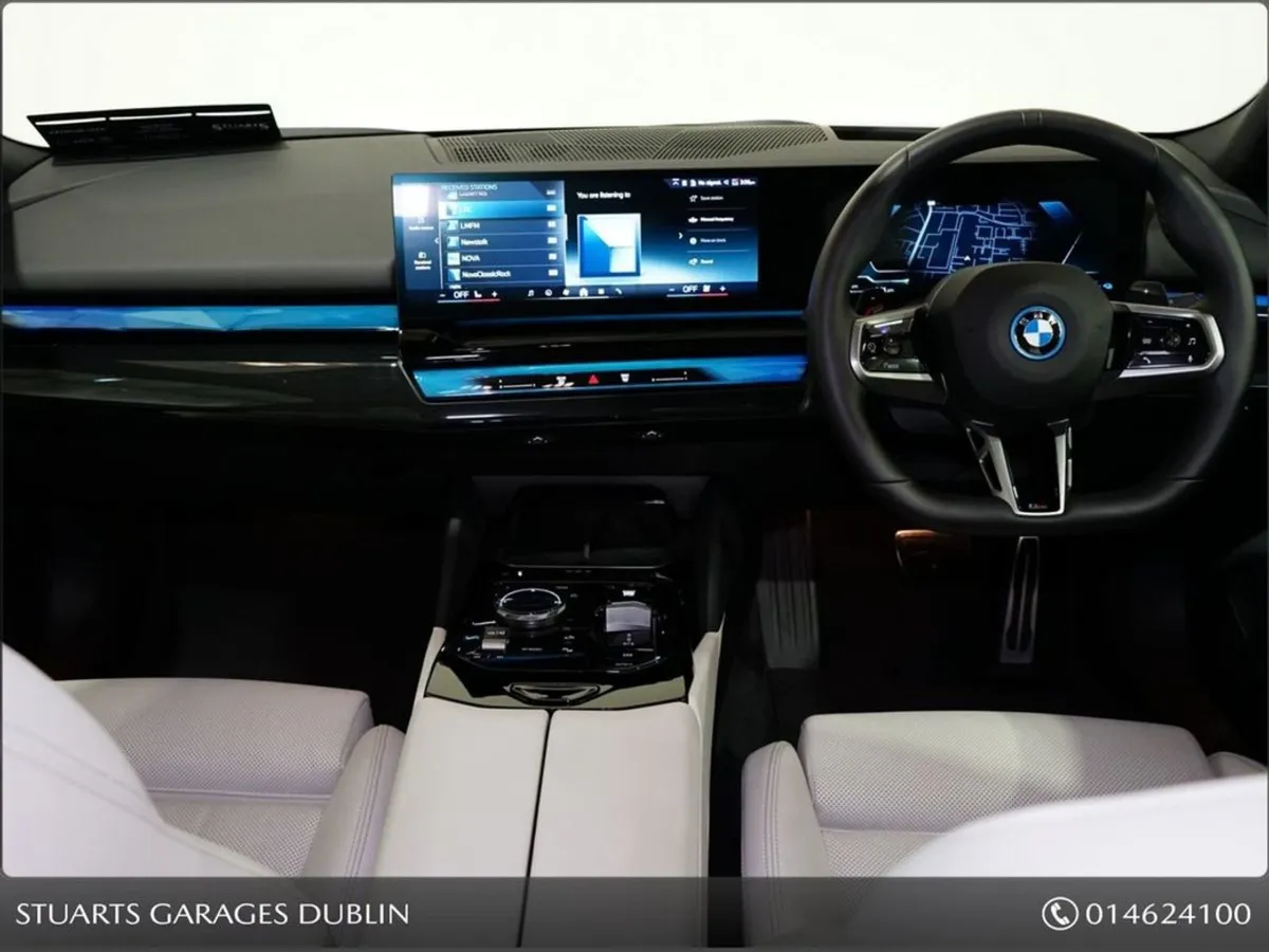 BMW 5 Series  tech AND Comfort Pack  530e M-sport - Image 4