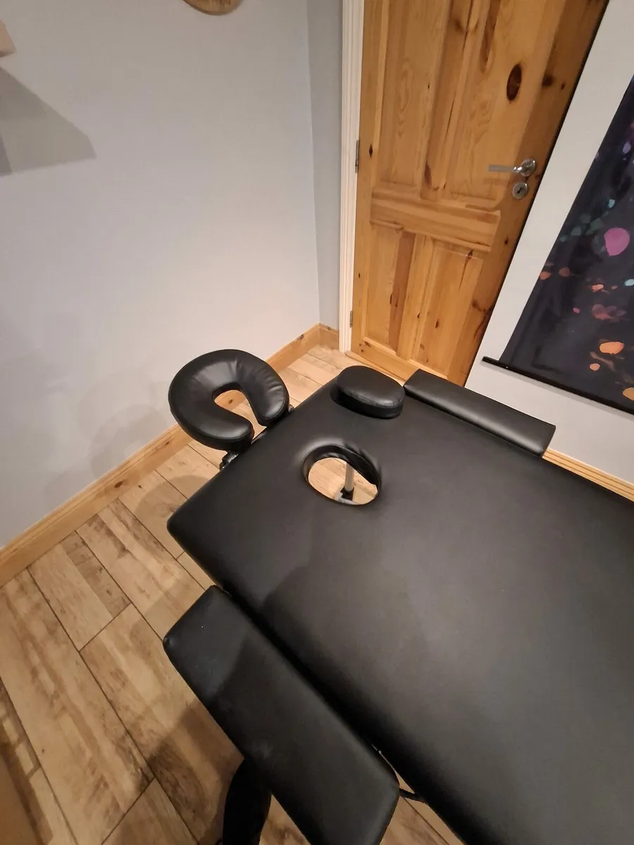 Massage Table - Image 4