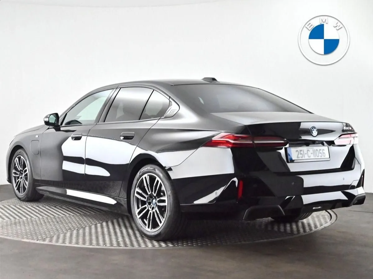 BMW 5 Series 530e M Sport Saloon - Image 2