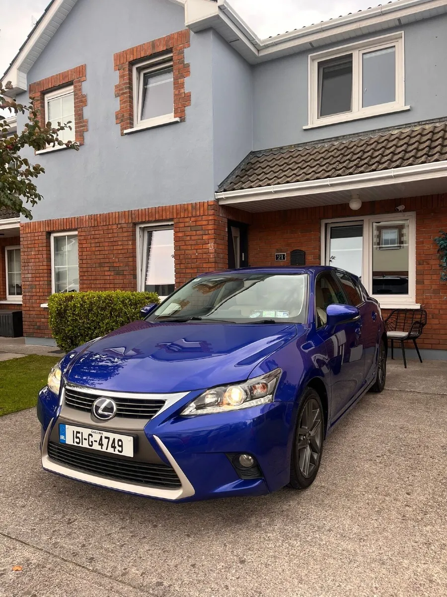 Lexus CT 200h 2015 - Image 1
