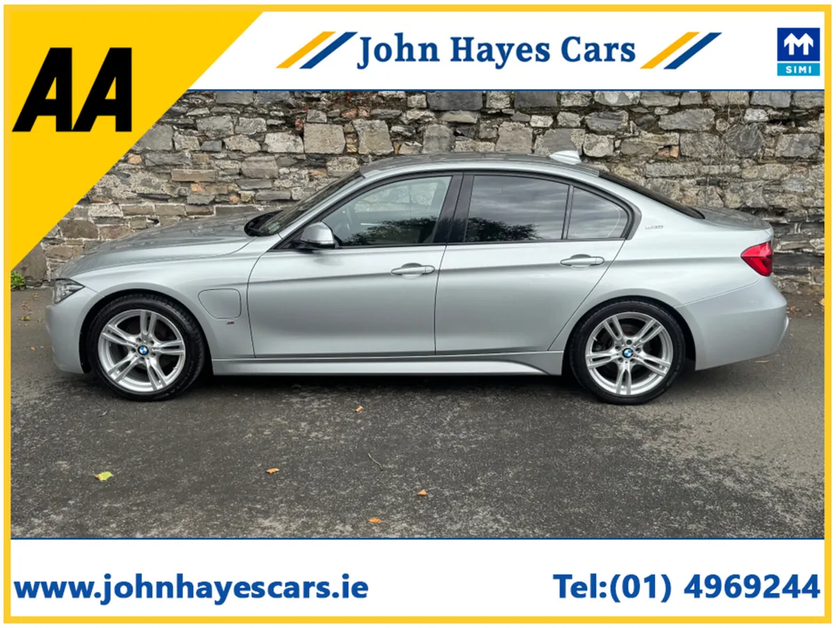 BMW 3-Series 330e M SPORT PHEV//LOW MILEAGE//FULL - Image 3