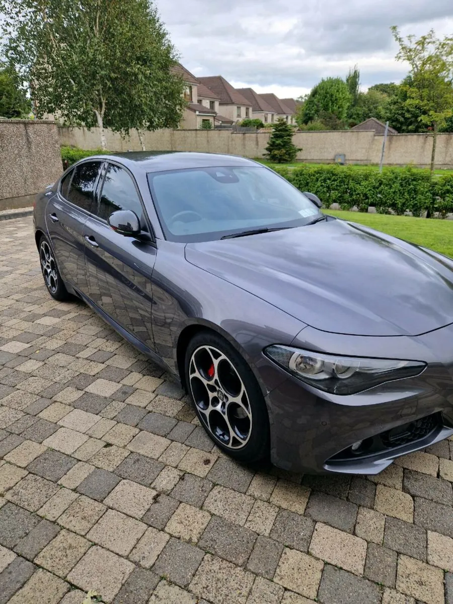 Alfa Romeo Giulia - Image 3