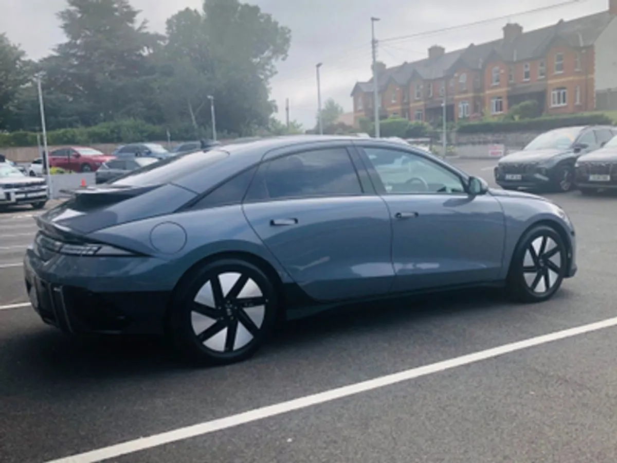 Hyundai Ioniq 6 EV Elegance 77kwh - Image 3