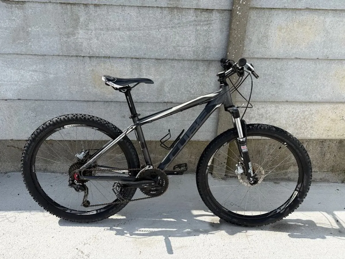 Cube Analog Mountain bike - Image 1