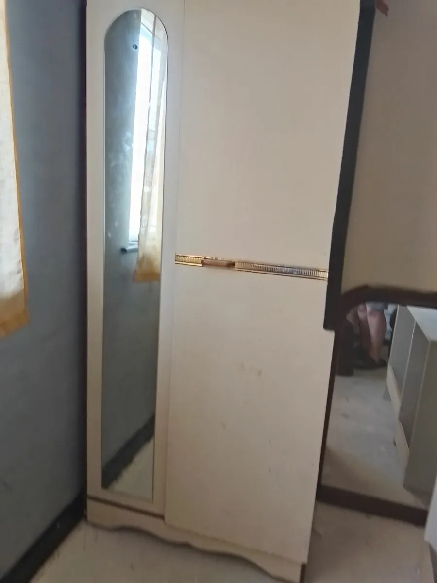 Wardrobe - Image 2