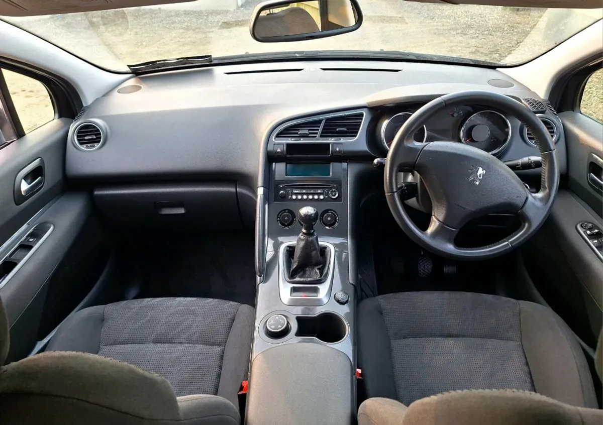 131 PEUGEOT 3008 LOW KMS. NEW TEST - Image 4