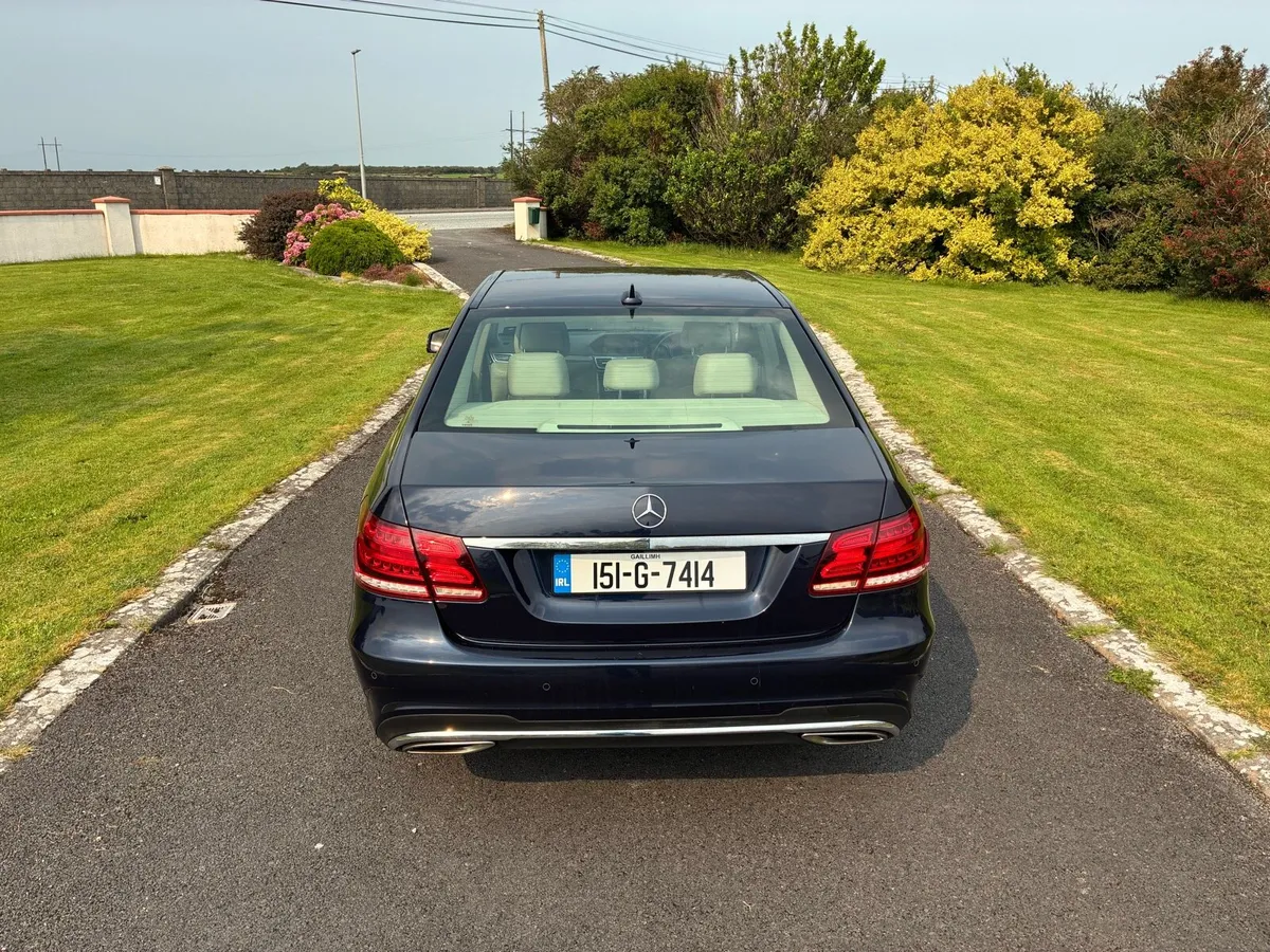 Mercedes E220D - Image 4