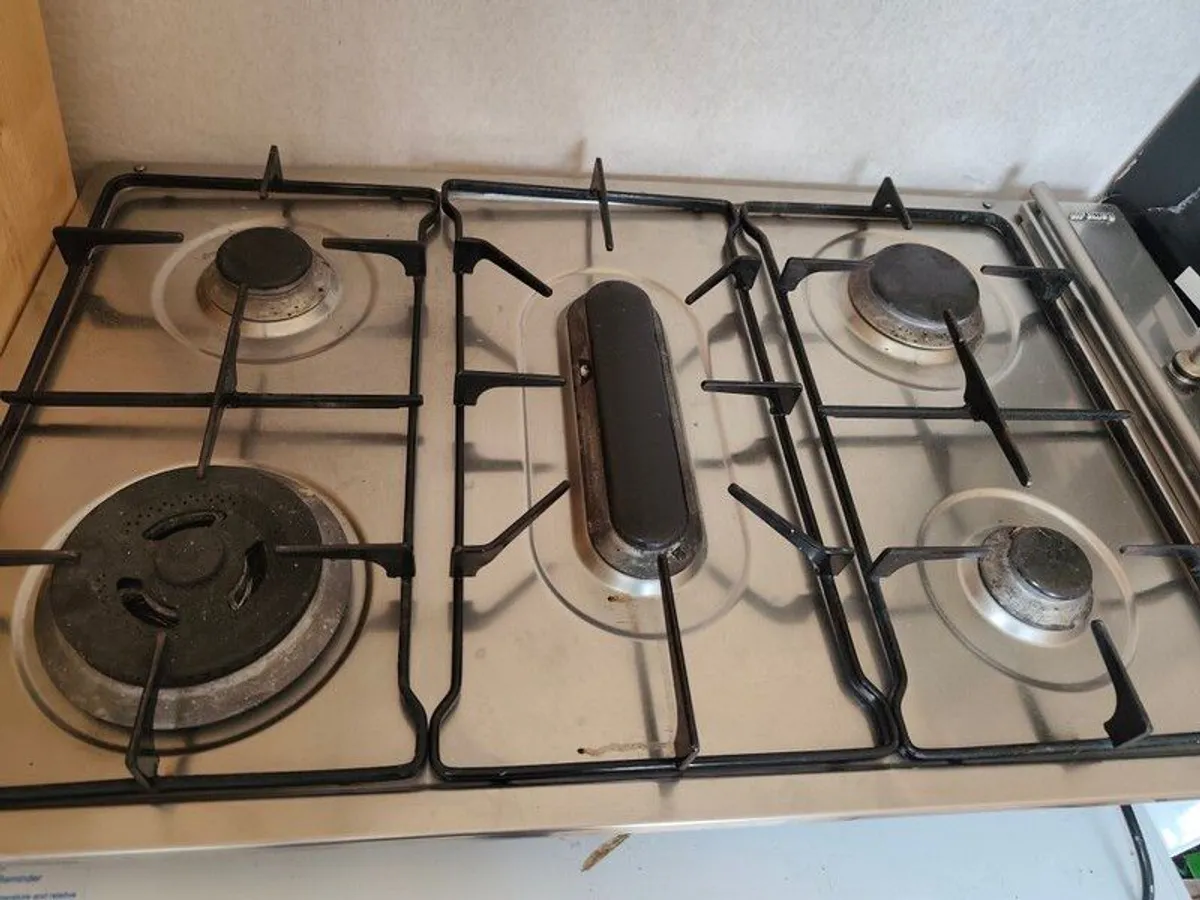 Smeg 5 Ring Gas Hob - Image 1
