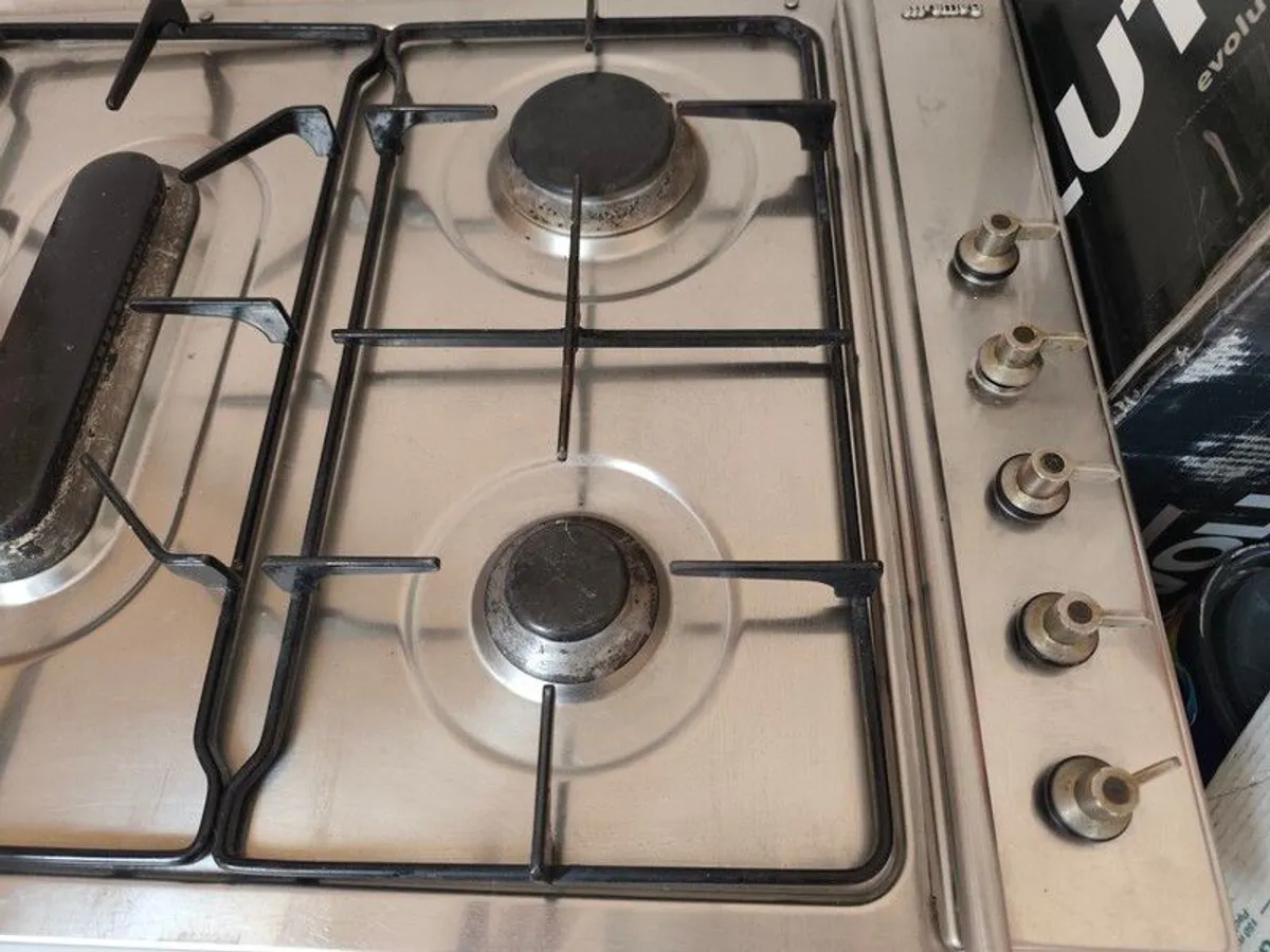 Smeg 5 Ring Gas Hob - Image 2