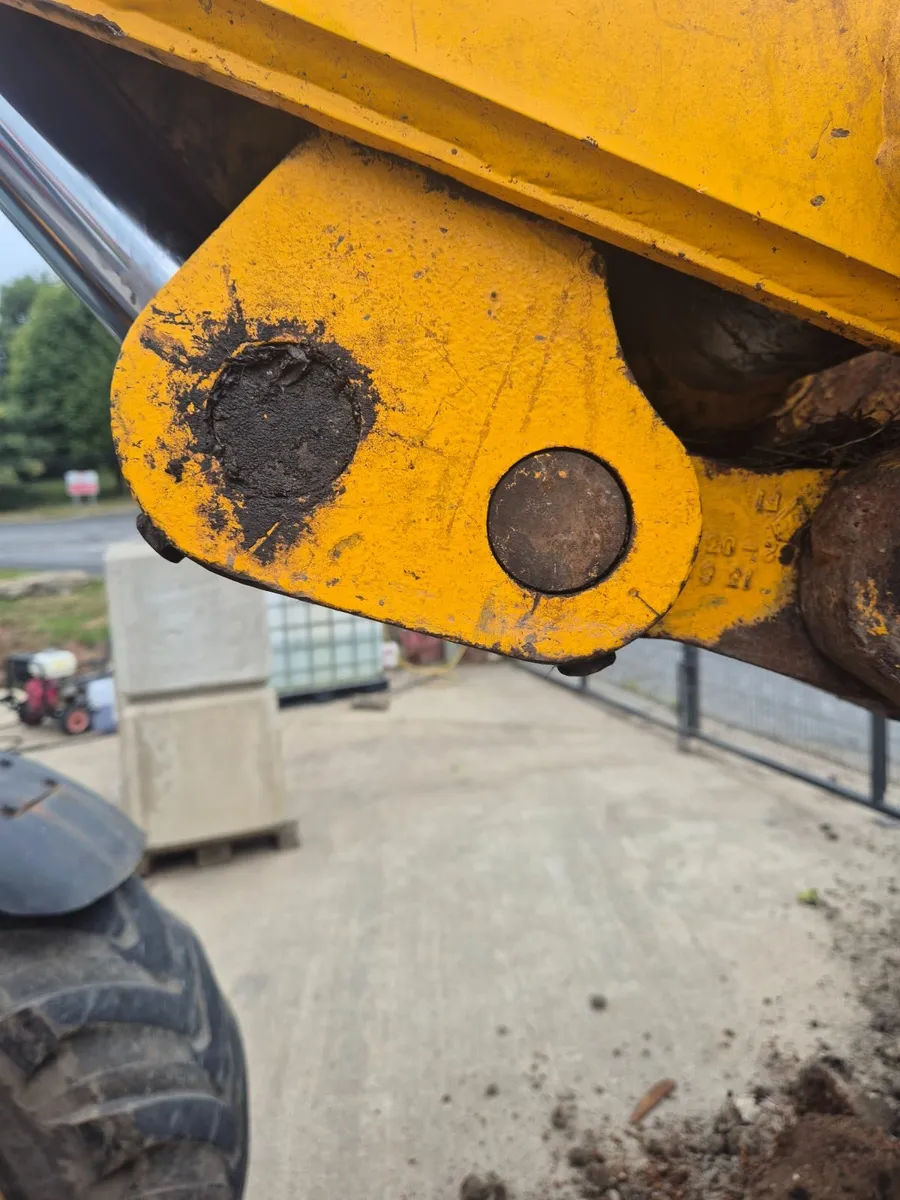 JCB 526s Year 2002 - Image 2