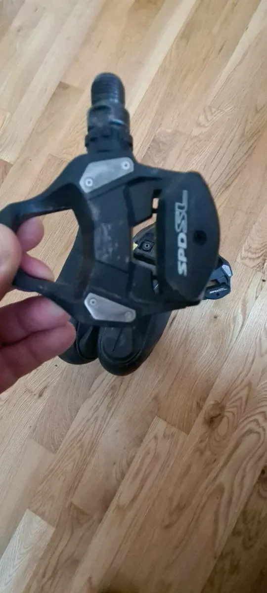 Shimano RC1 Cycling Shoes and Pedals - Image 4