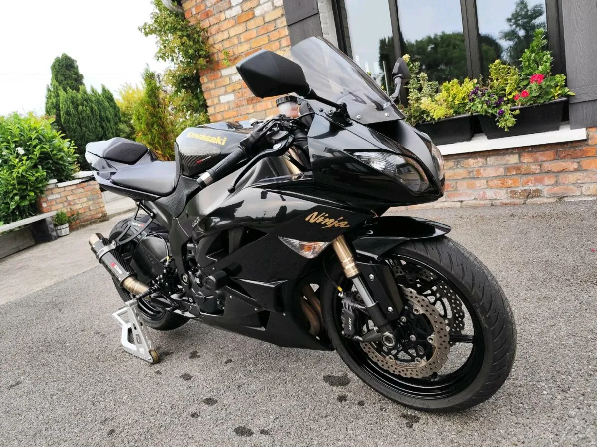 2011 Kawasaki zx6r - Image 2