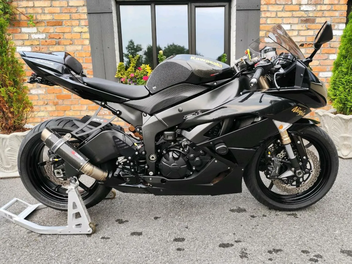 2011 Kawasaki zx6r - Image 4