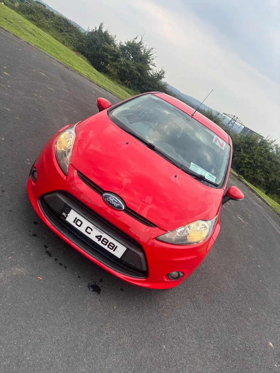 Ford Fiesta 2010 - Image 1