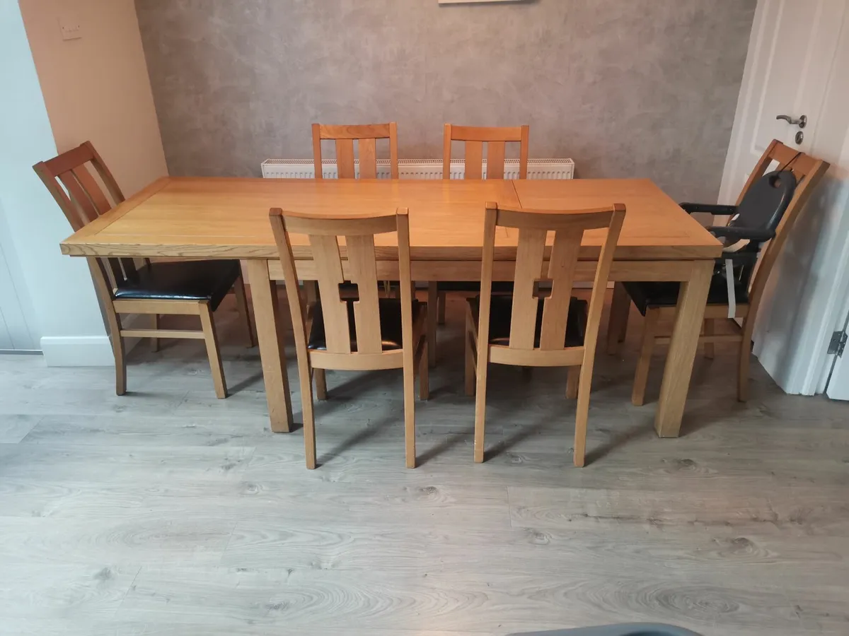 Kitchen table and chairs - Image 4