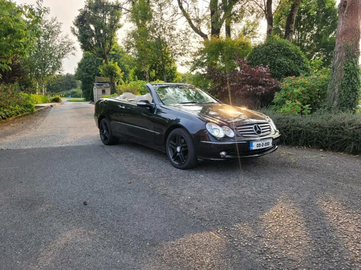 2005 Mercedes CLK 200 CONVERTIBLE LOW MILEAGE - Image 4
