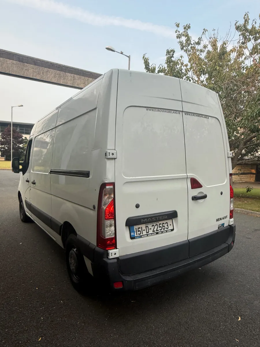 Renault Master 2015 Low mileage - Image 4
