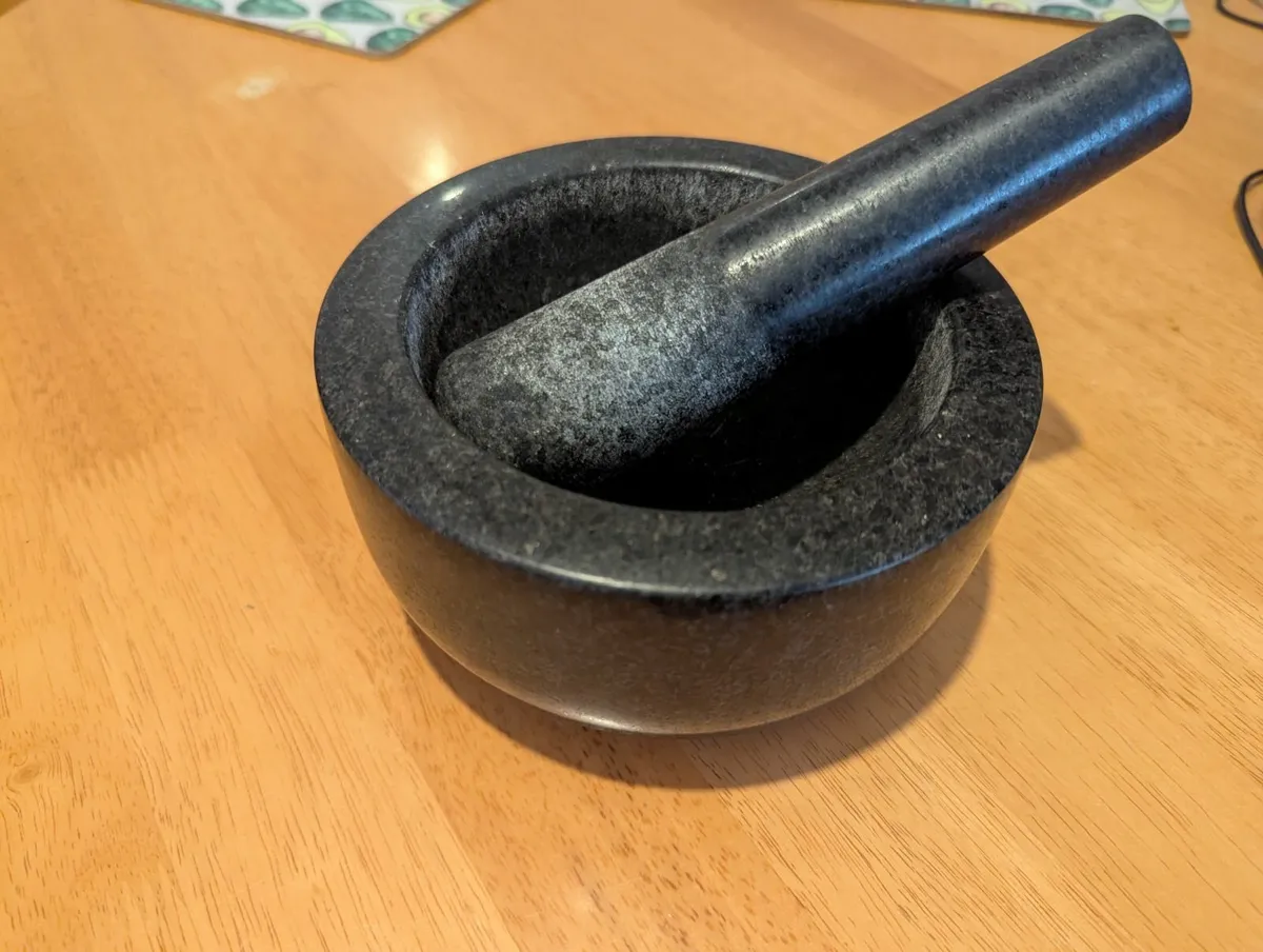 Granite Pestle & Mortar - Howth - Image 1