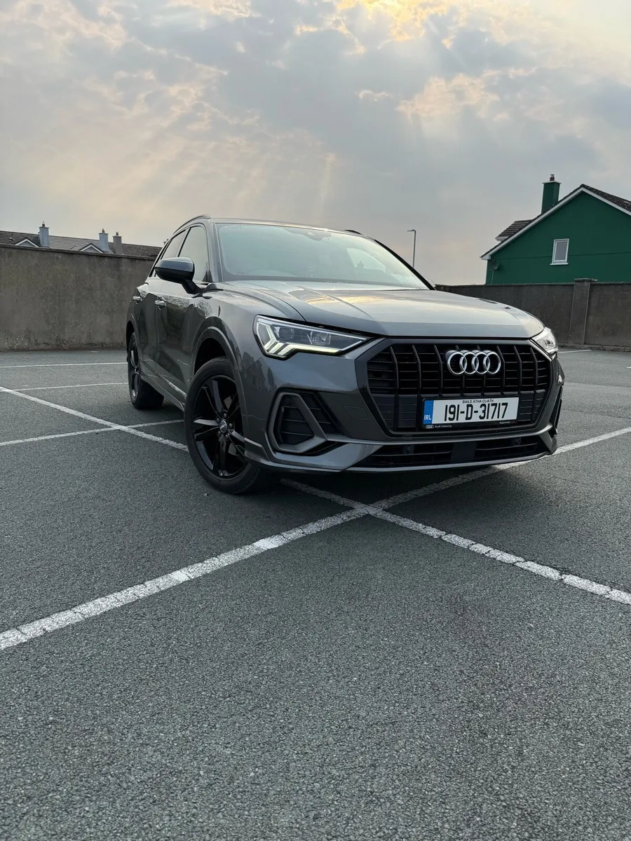 Audi Q3 2.0 TDI S-LINE - Image 2