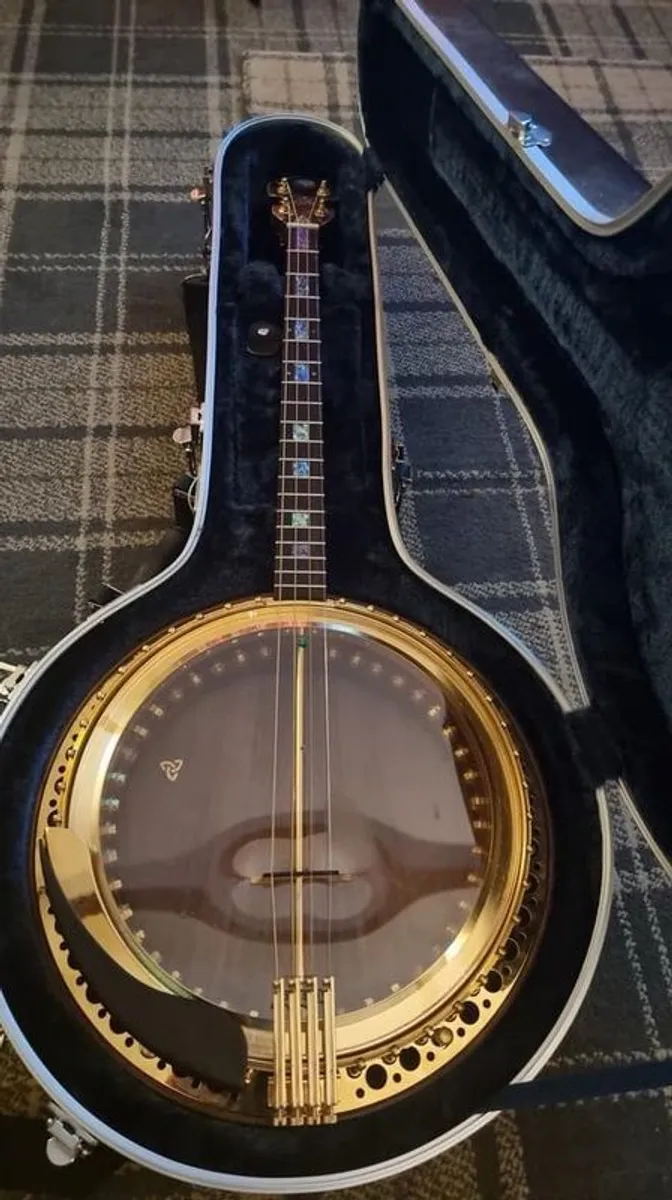 Emerald Paragon Banjo - Image 2