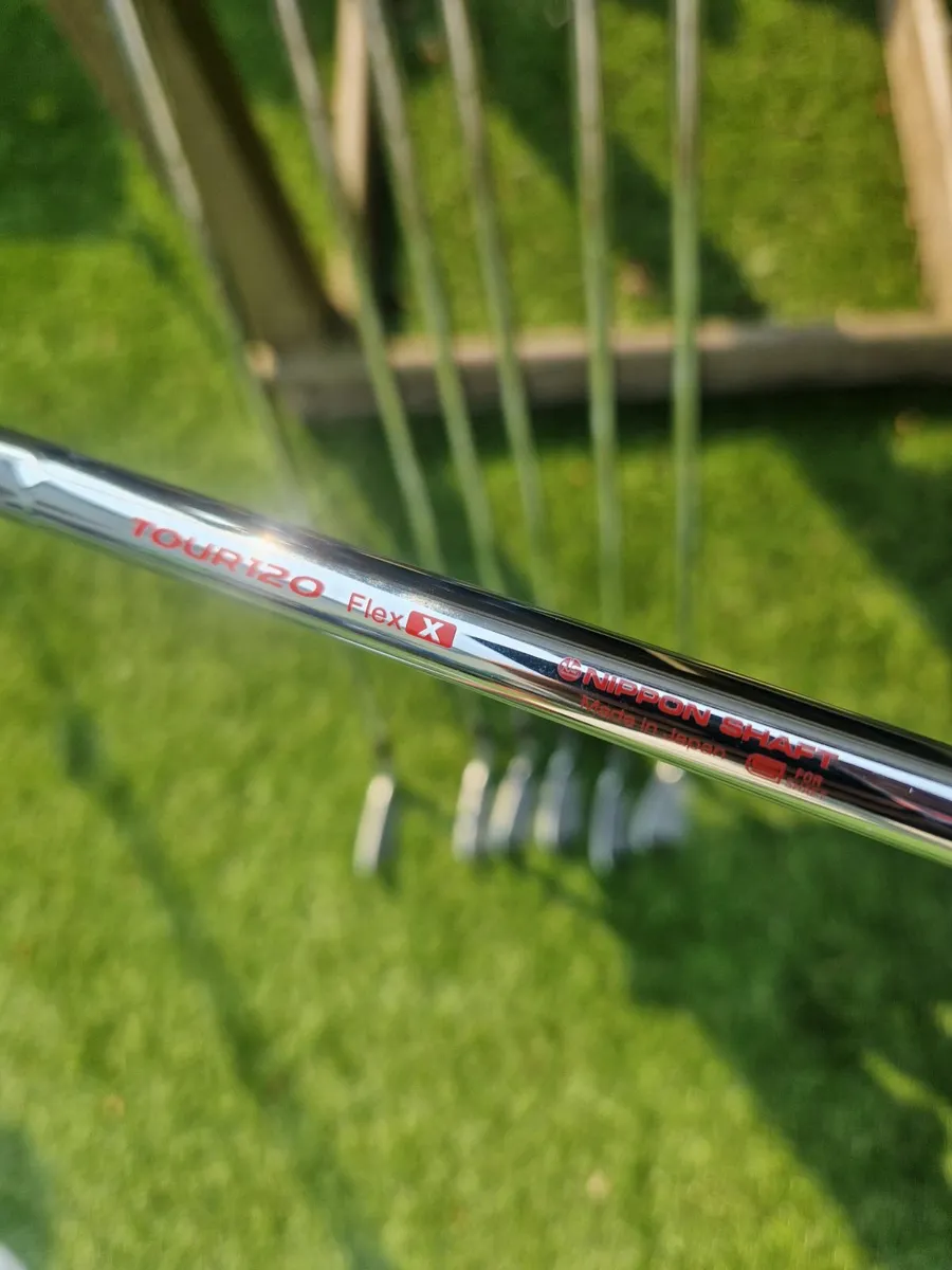 Mizuno Pro 243 irons (4 - P) - Image 2