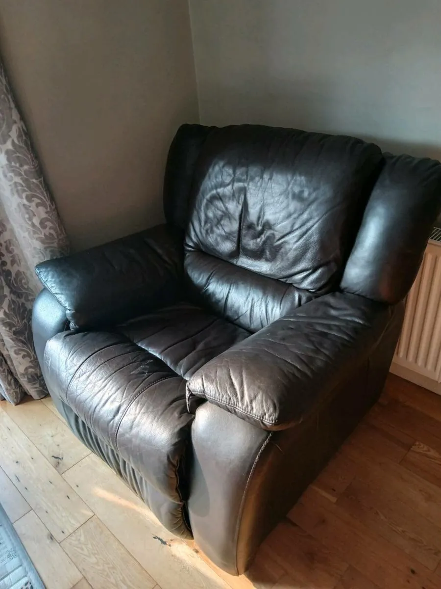 Brown leather recliner chair - Image 1