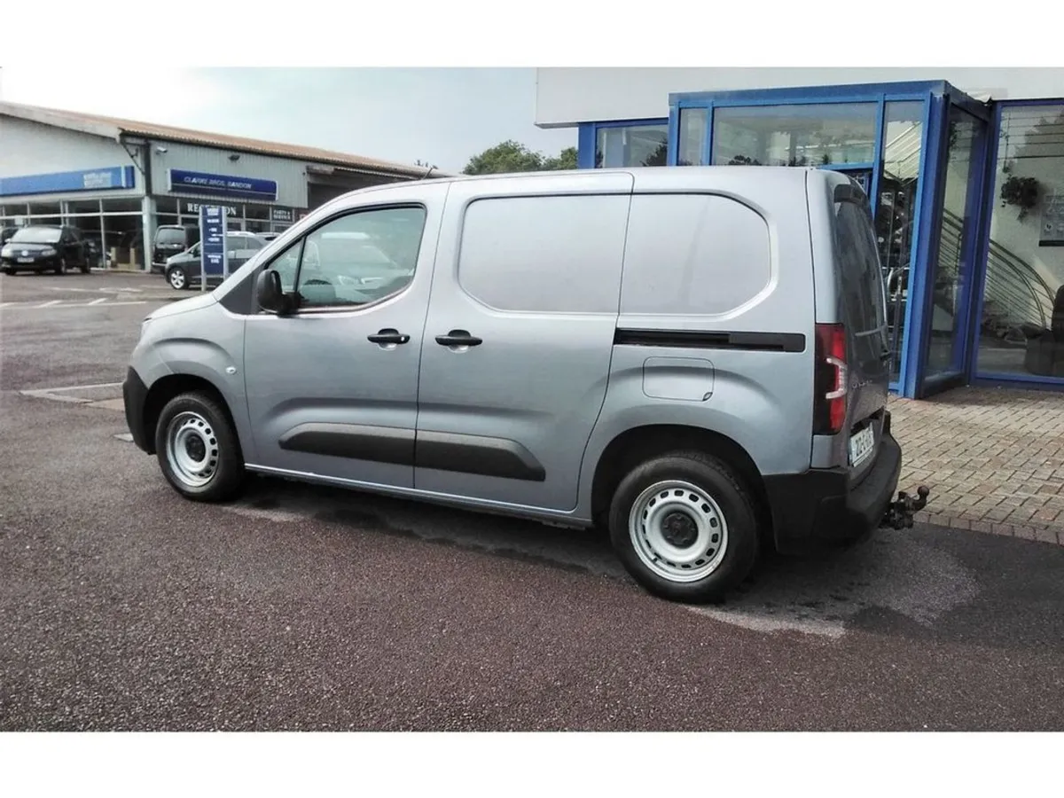 Peugeot Partner 1.5 Blue HDI 75 Panelled 6.2 3 - Image 4