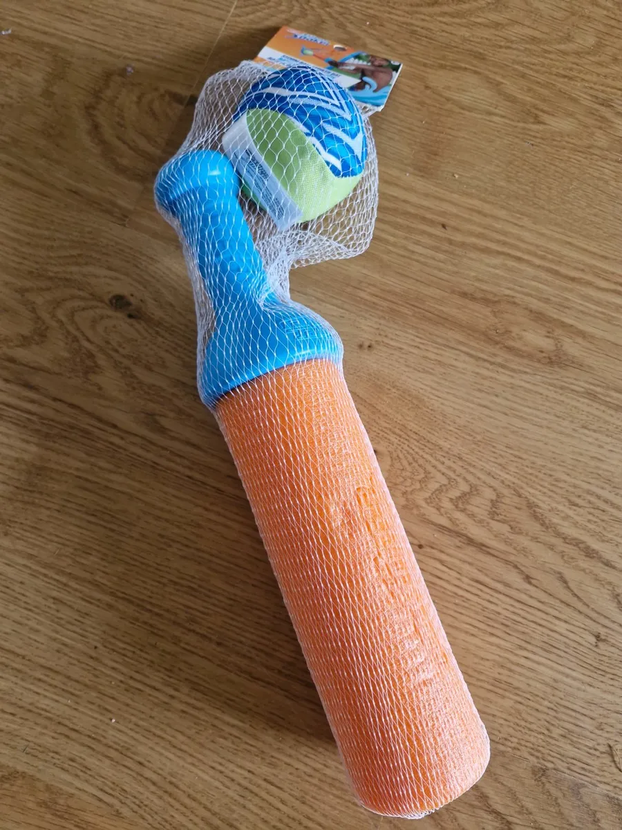 Nerf bat and ball - Image 1