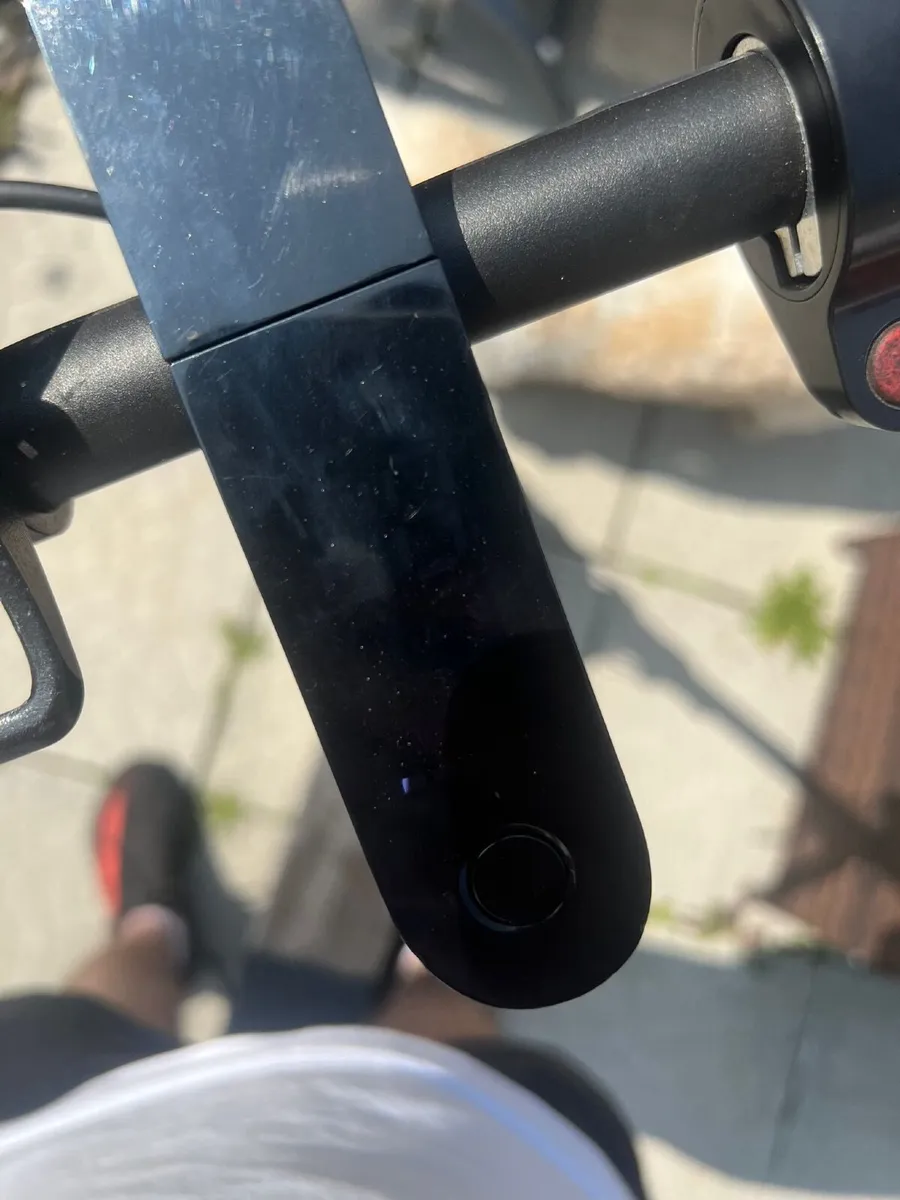 Electric scooter - Image 3
