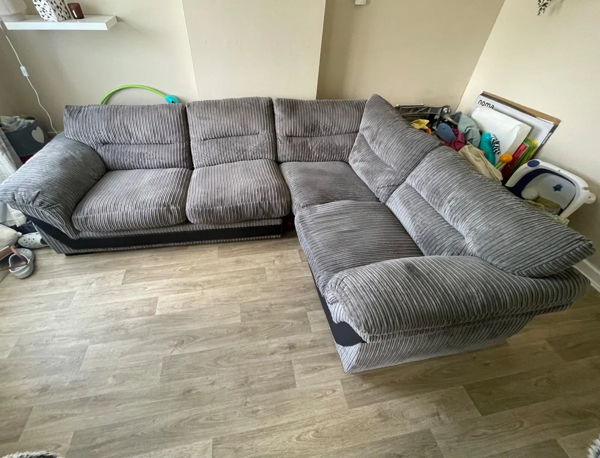 Sofa for sale - Image 2