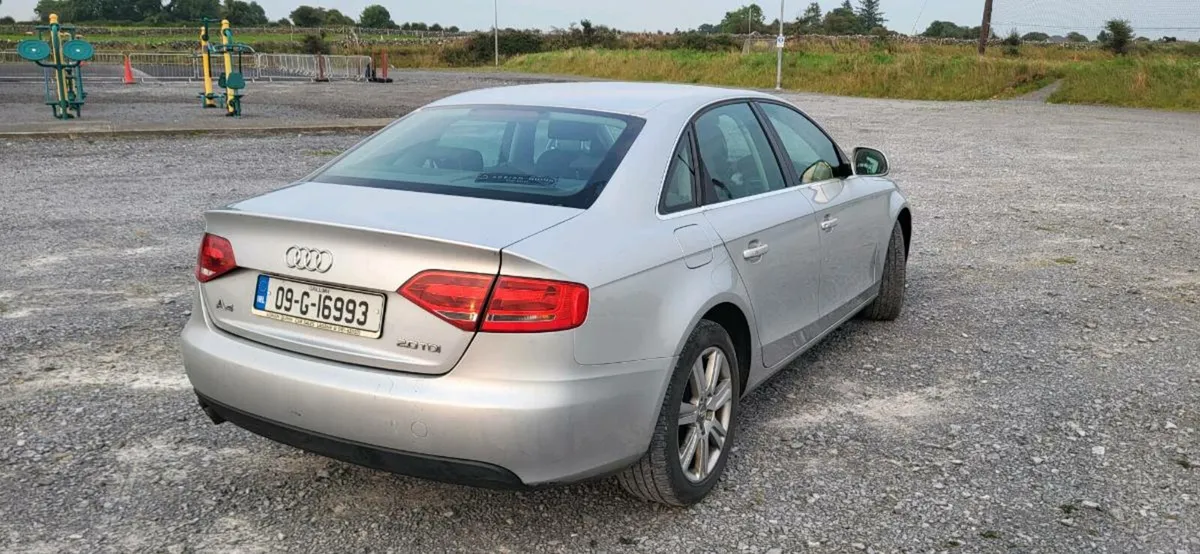 Audi A4 2009 - Image 4