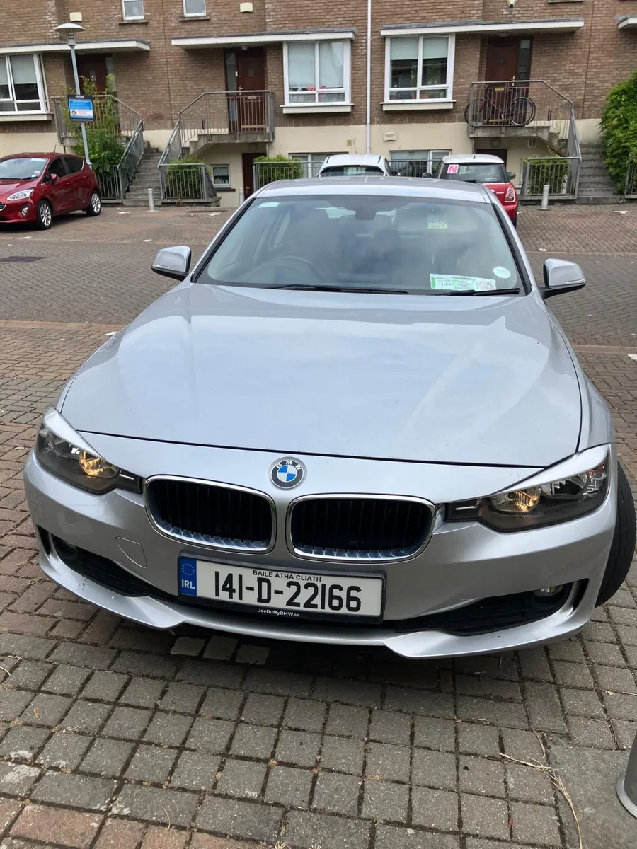 BMW 318D - Image 1