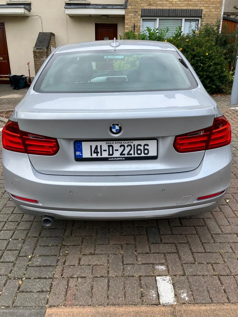 BMW 318D - Image 4