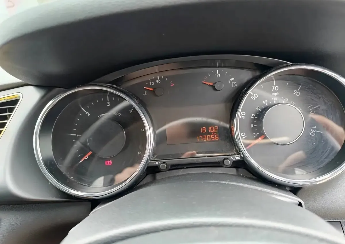Peugeot 3008 Automatic - Image 3
