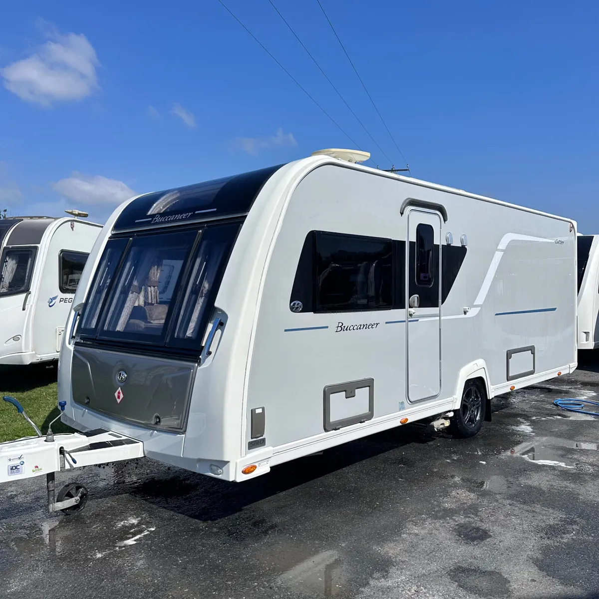 ✨BUCCANEER CUTTER 4 BERTH ISLAND BED✨ - Image 1